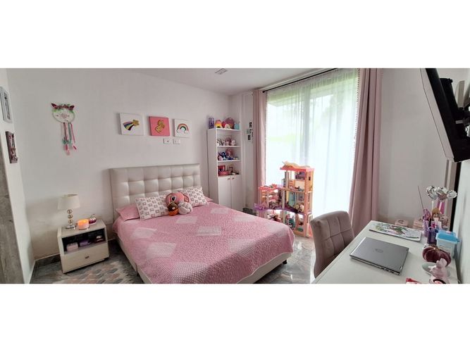Casa de 4 alcobas en venta en Vía El Caimo, Armenia, 240 m² · foto 12 de 24