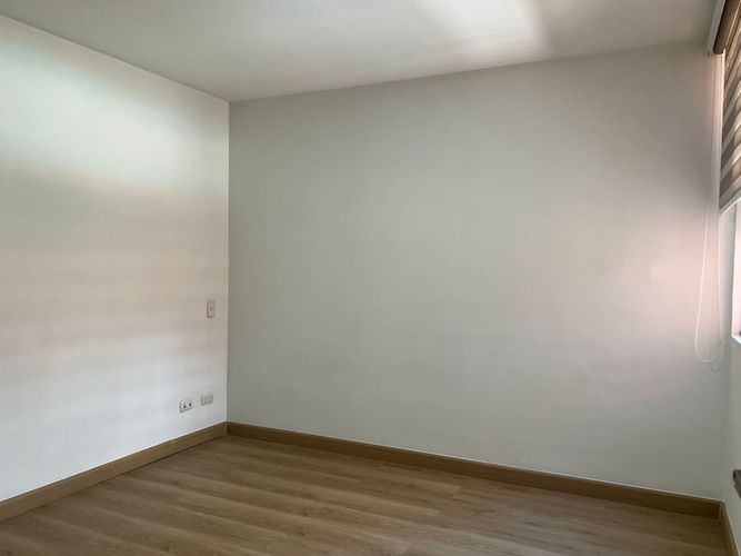 Apartamento de 3 alcobas en arriendo en Cumbres, Envigado, 80 m² · foto 12 de 15
