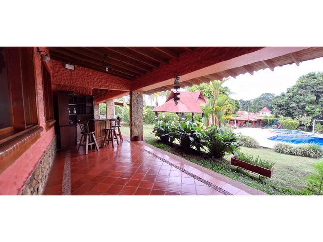Casa de 9 alcobas en venta en El Eden, Armenia, 780 m² · foto 4 de 24