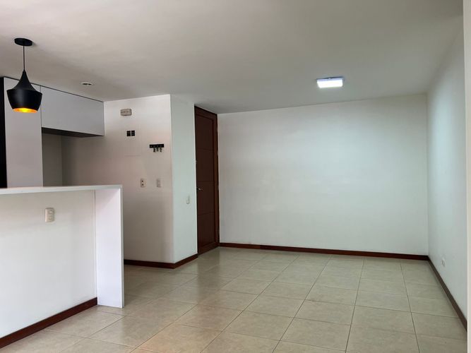 Apartamento de 3 alcobas en arriendo en Cumbres, Envigado, 80 m² · foto 11 de 15