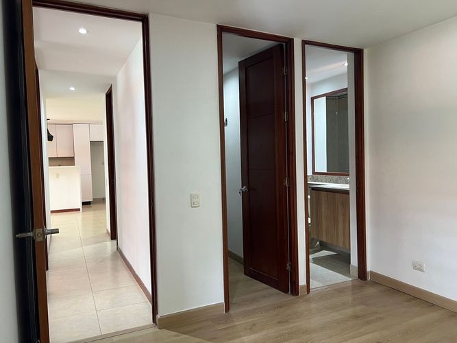 Apartamento de 3 alcobas en arriendo en Cumbres, Envigado, 80 m² · foto 13 de 15