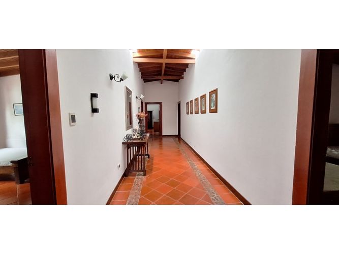 Casa de 9 alcobas en venta en El Eden, Armenia, 780 m² · foto 11 de 24