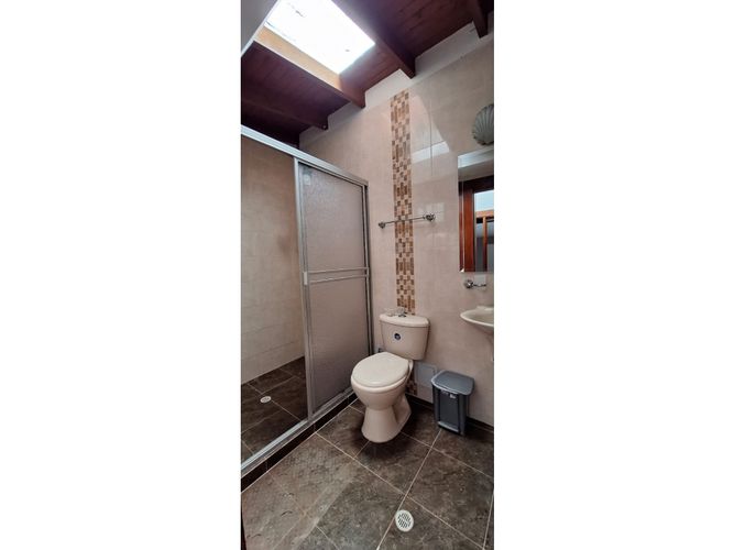 Casa de 9 alcobas en venta en El Eden, Armenia, 780 m² · foto 23 de 24