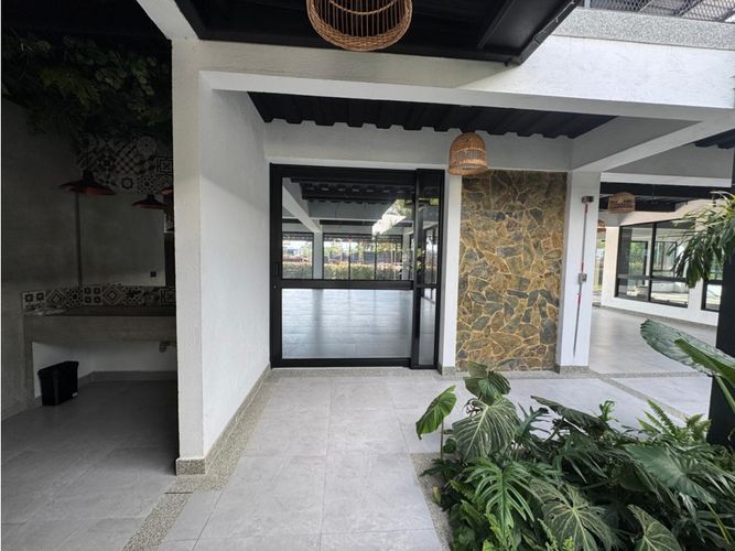 Local en venta en Via Circasia, Armenia, 90 m² · foto 13 de 14