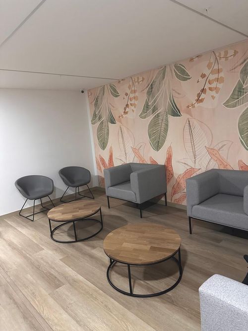 Oficina en arriendo en Los Colores, Medellín, 9 m² · foto 3 de 5