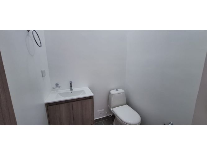 Consultorio en arriendo en Avenida Centenario, Armenia, 29 m² · foto 6 de 9