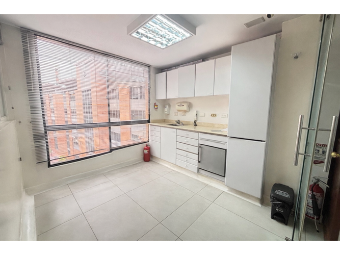 Oficina en arriendo en La Castellana, Armenia, 37 m² · foto 5 de 7