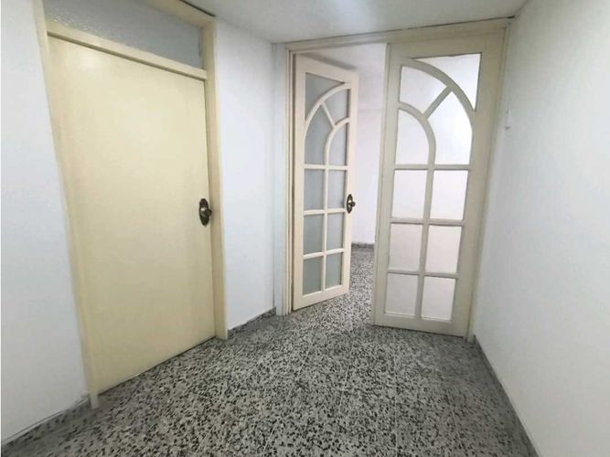 Consultorio en arriendo en Parque Sucre, Armenia, 42 m² · foto 2 de 18