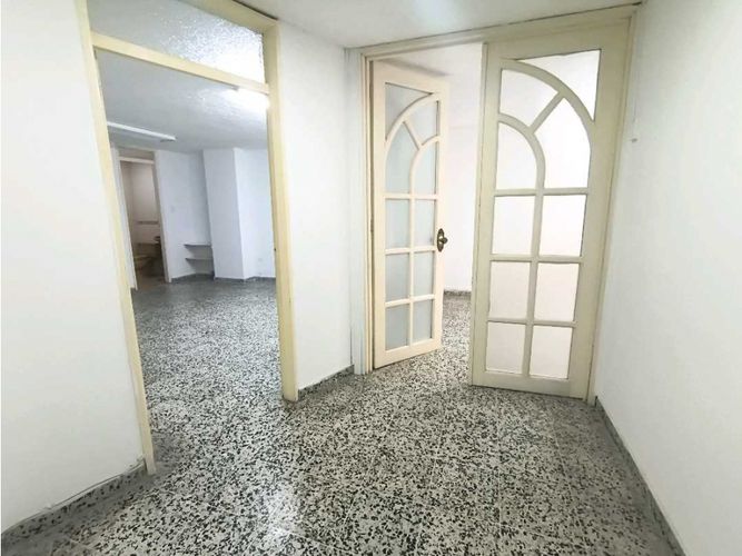 Consultorio en arriendo en Parque Sucre, Armenia, 42 m² · foto 3 de 18