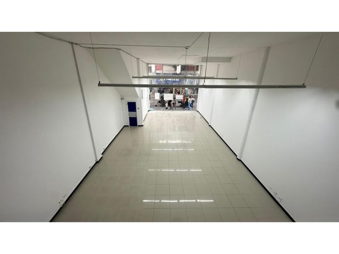 Local en arriendo en San Jose, Pereira, 335 m² · foto 3 de 12