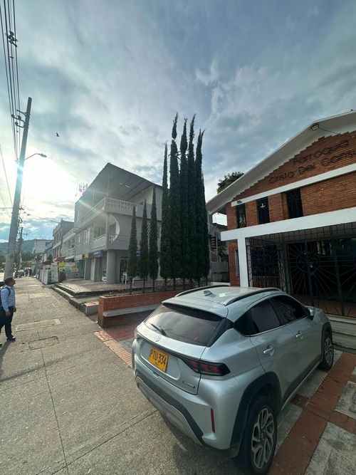 Apartamento en venta en Departamental, Cali · foto 2 de 20