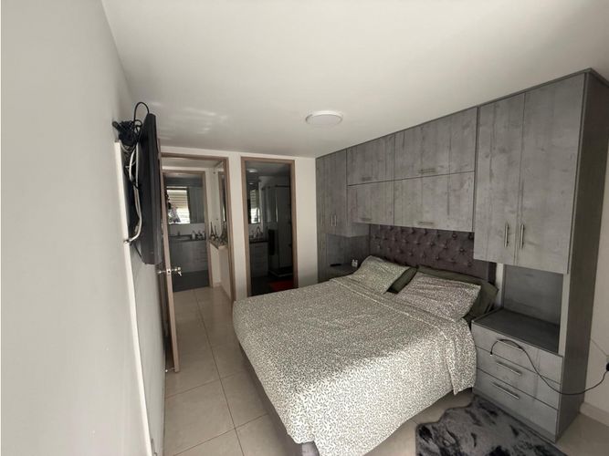 Apartamento de 2 alcobas en venta en Cr. Brisas Del Bosque, Armenia, 55 m² · foto 2 de 15