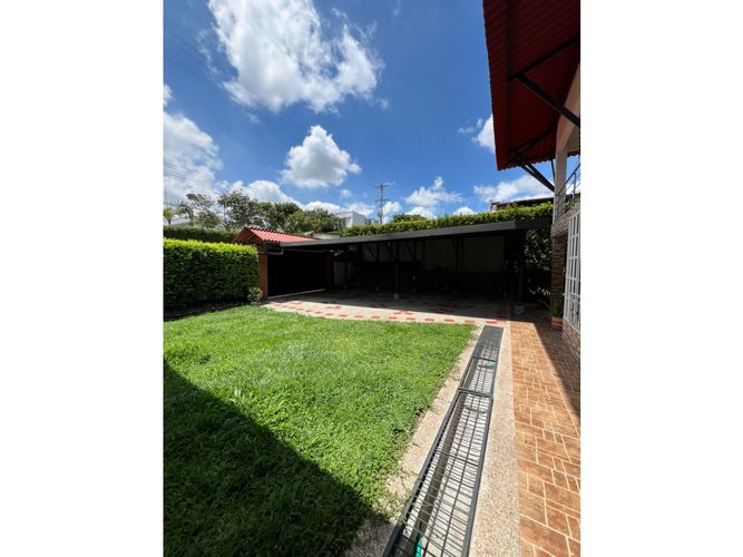 Casa de 10 alcobas en venta en Via La Tebaida, Armenia, 400 m² · foto 5 de 24