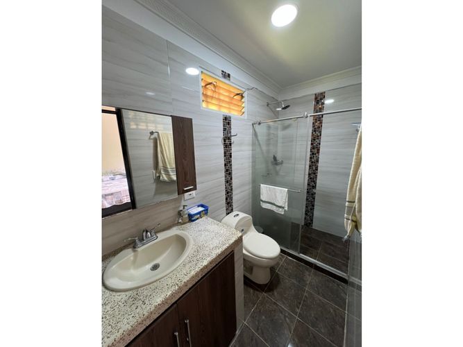 Casa de 10 alcobas en venta en Via La Tebaida, Armenia, 400 m² · foto 12 de 24