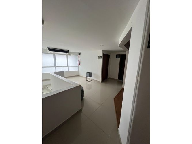 Casa de 16 alcobas en venta en Zona Industrial La Popa, Dosquebradas, 300 m² · foto 11 de 17