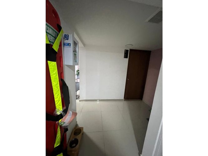 Casa de 16 alcobas en venta en Zona Industrial La Popa, Dosquebradas, 300 m² · foto 15 de 17
