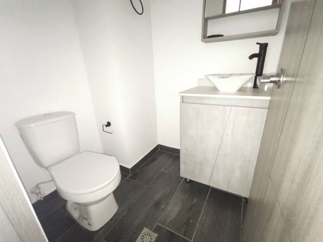 Oficina en arriendo en Las Palmas, Medellín, 38 m² · foto 11 de 13
