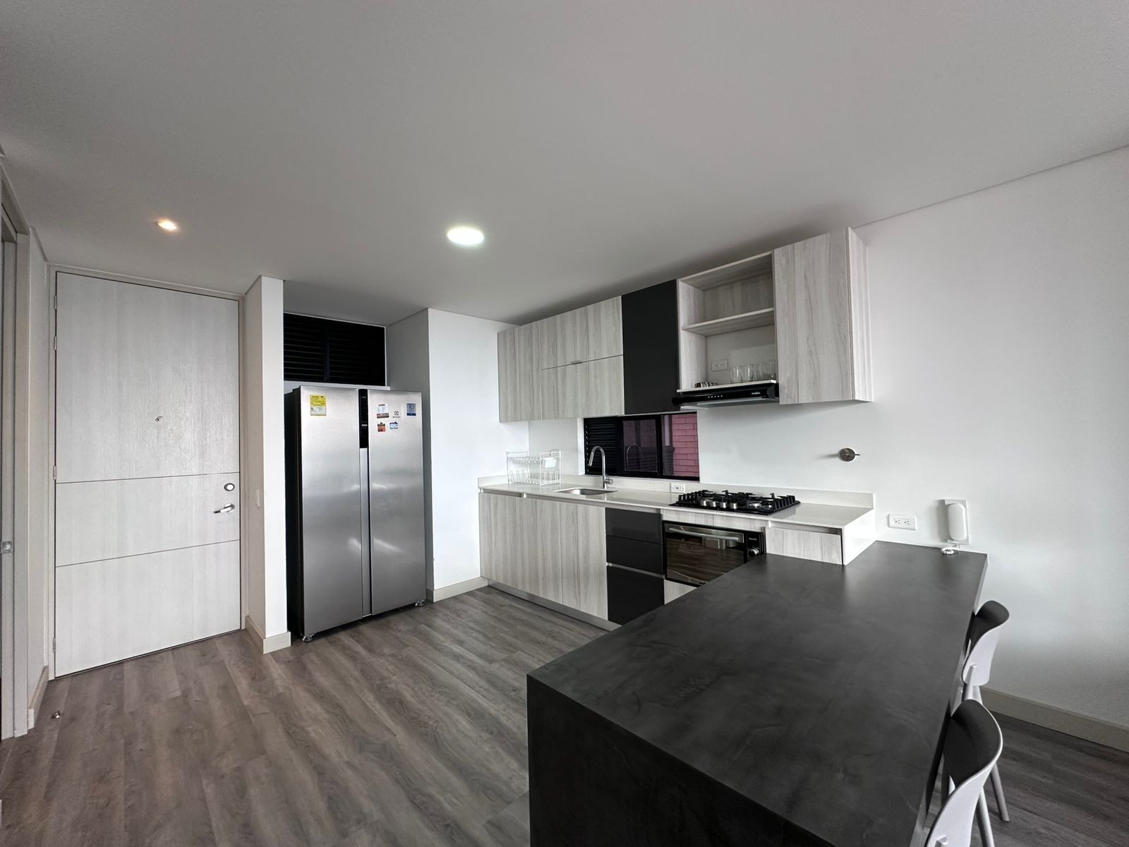 Apartamento en arriendo en El Poblado, Medellín · foto 9 de 17