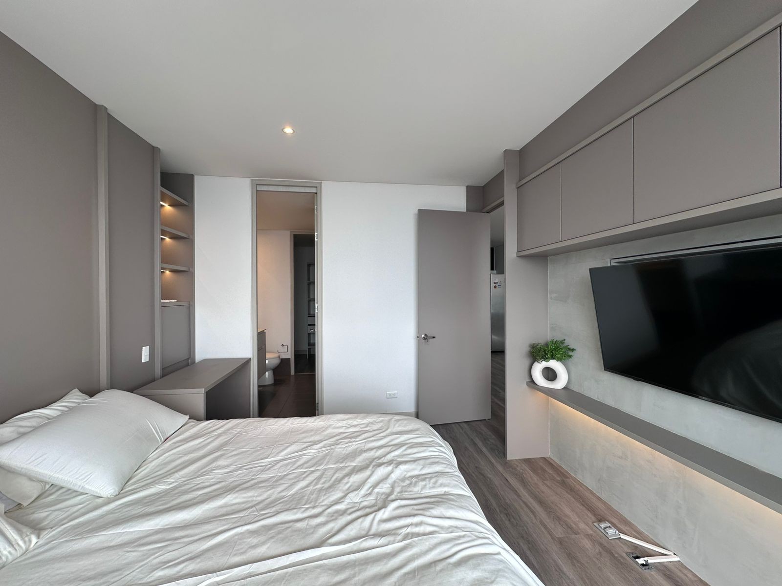 Apartamento en arriendo en El Poblado, Medellín · foto 13 de 17