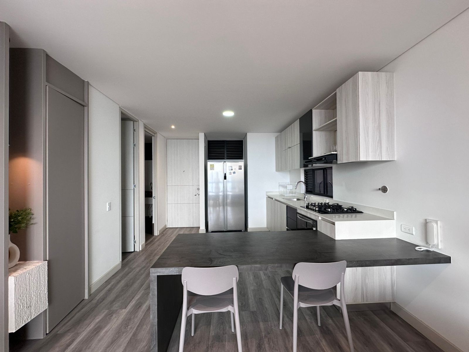 Apartamento en arriendo en El Poblado, Medellín · foto 7 de 17