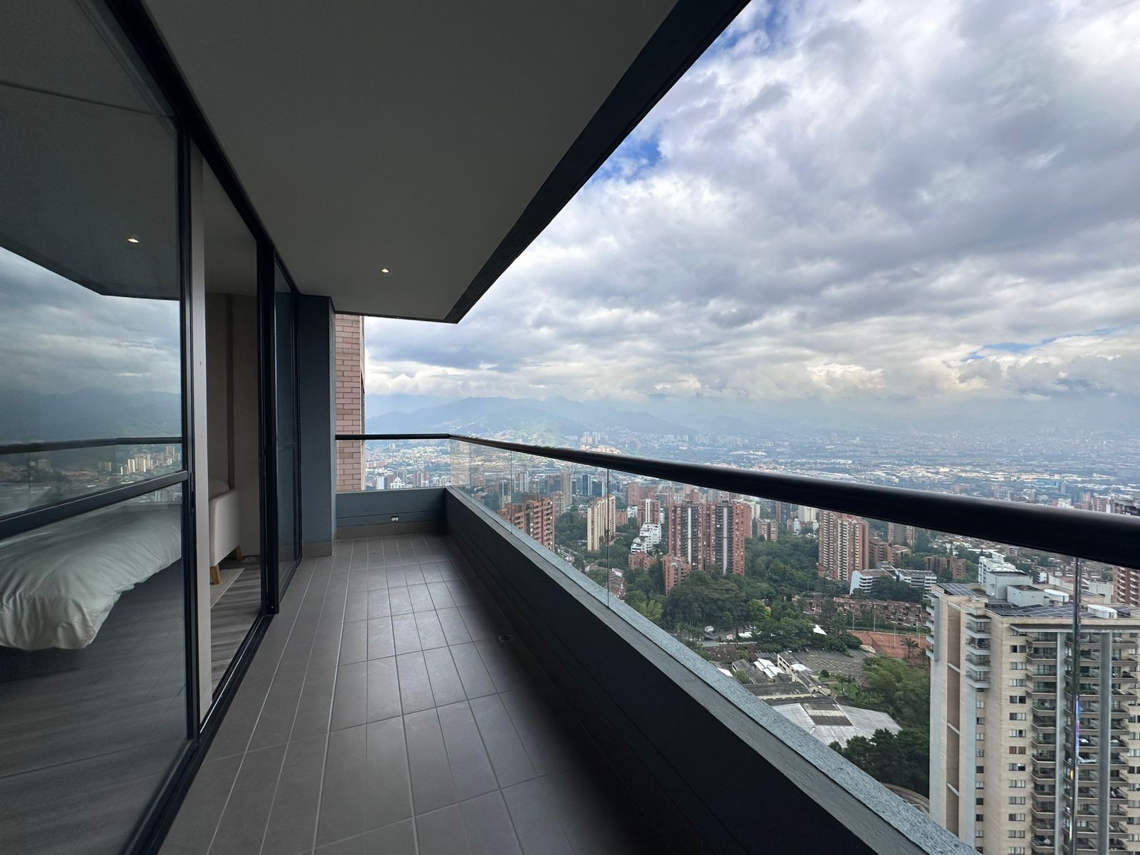 Apartamento en arriendo en El Poblado, Medellín · foto 17 de 17