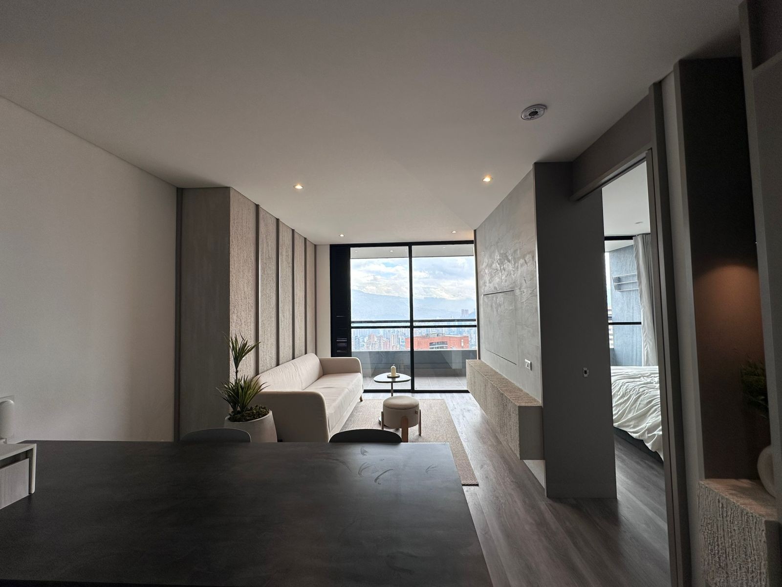 Apartamento en arriendo en El Poblado, Medellín · foto 5 de 17