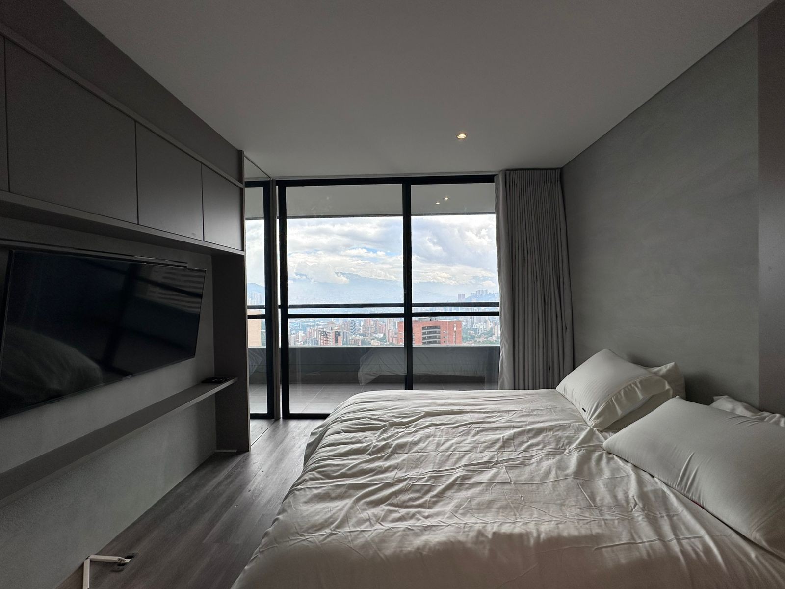 Apartamento en arriendo en El Poblado, Medellín · foto 10 de 17