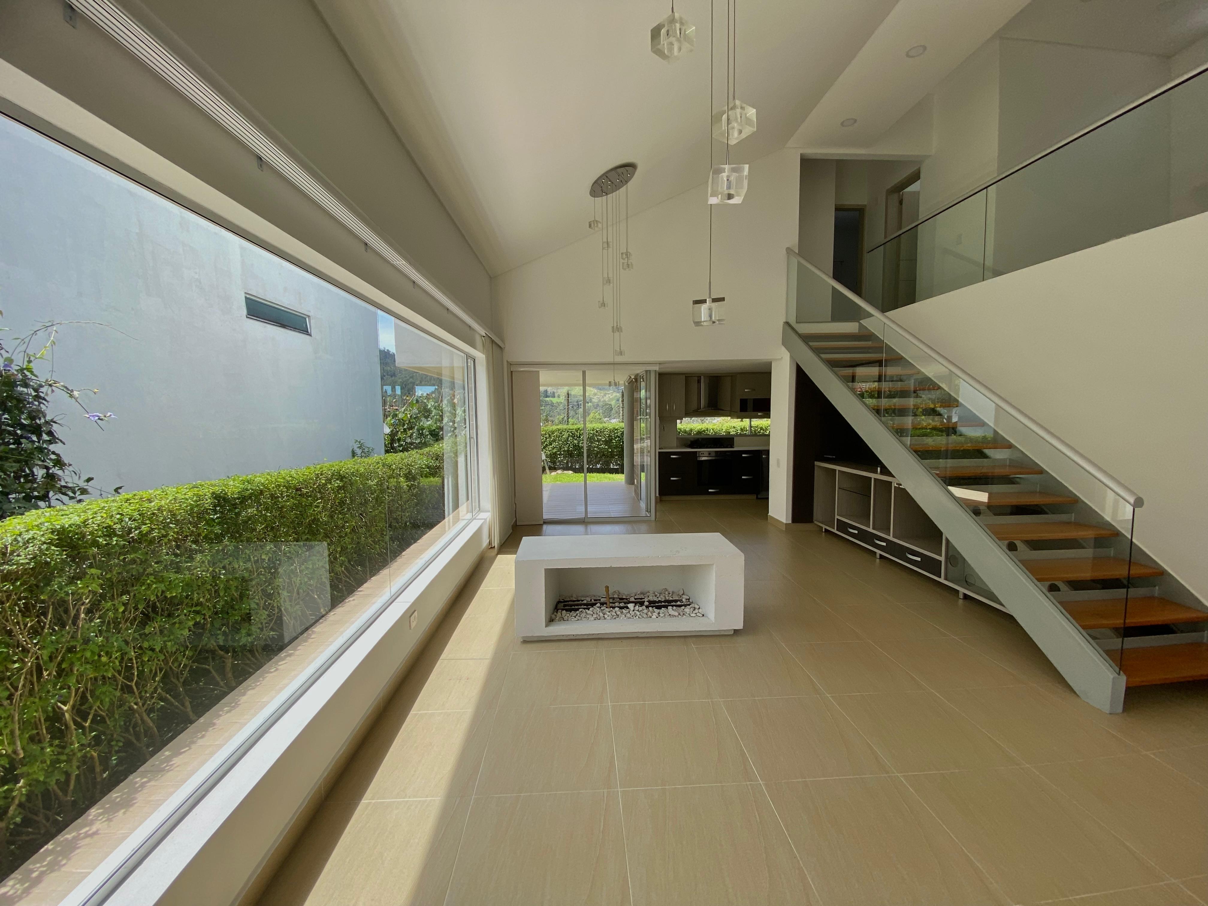 3BR House in Santa Elena (150 m²)