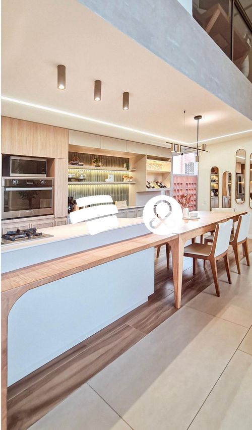 Apartamento de 3 alcobas en venta en El Poblado, Medellín, 243 m² · foto 2 de 24