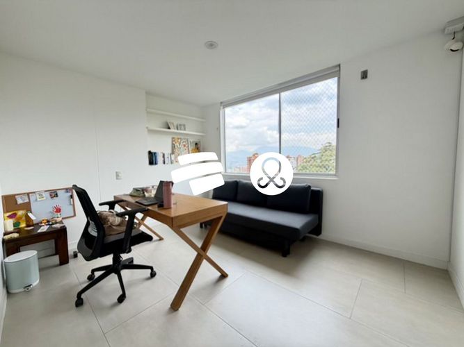 Apartamento de 3 alcobas en venta en El Poblado, Medellín, 243 m² · foto 21 de 24