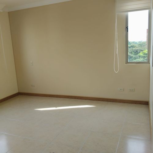 Apartamento de 3 alcobas en venta en El Ingenio, Cali, 82 m² · foto 3 de 21