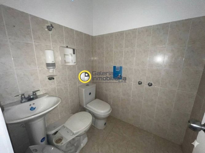 Oficina en arriendo en Cabecera Del Llano, Bucaramanga, 173 m² · foto 7 de 8