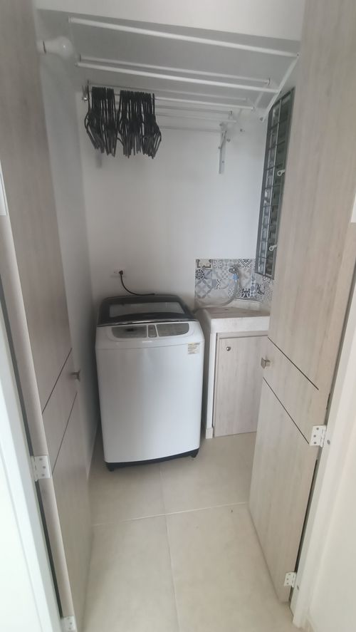 Apartamento de 2 alcobas en venta en Las Palmas, Ricaurte, 56 m² · foto 13 de 20