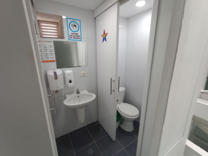 Edificio en venta en Granada, Cali, 2214 m² · foto 12 de 24