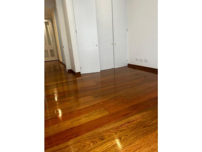 Apartamento de 3 alcobas en venta en El Retiro, Bogotá, 237 m² · foto 8 de 24