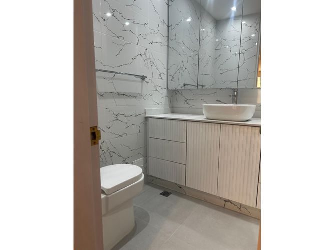 Apartamento de 3 alcobas en venta en El Retiro, Bogotá, 237 m² · foto 16 de 24