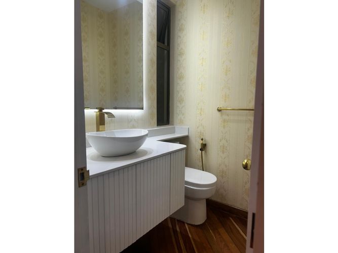 Apartamento de 3 alcobas en venta en El Retiro, Bogotá, 237 m² · foto 17 de 24
