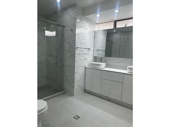 Apartamento de 3 alcobas en venta en El Retiro, Bogotá, 237 m² · foto 19 de 24