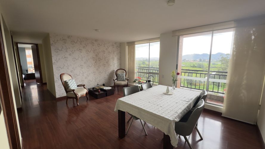 Apartamento en venta en Gran Granada, Bogotá · foto 2 de 24