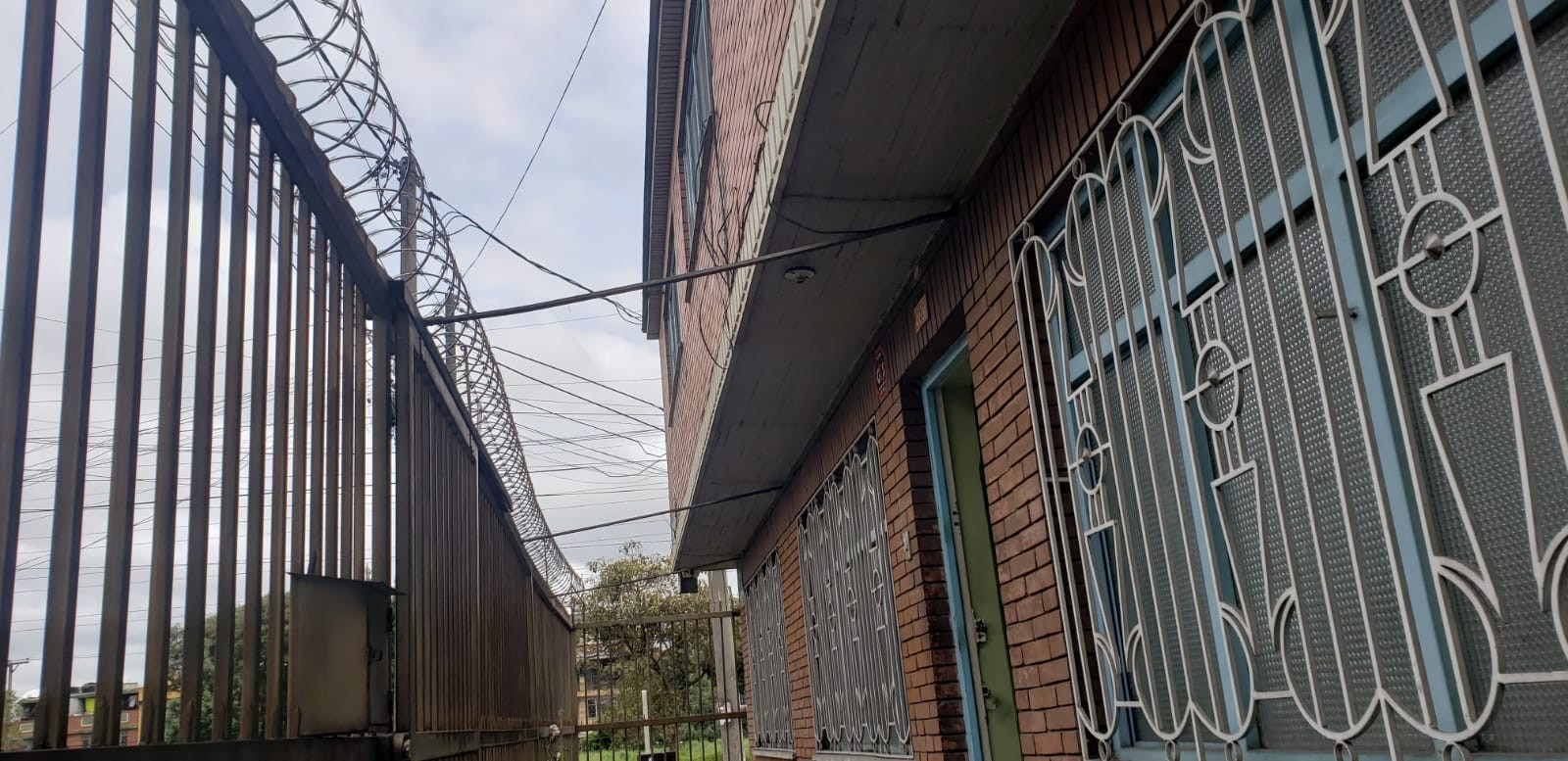 Casa en venta en Primavera Occidental - Puente Aranda, Bogotá · foto 2 de 24