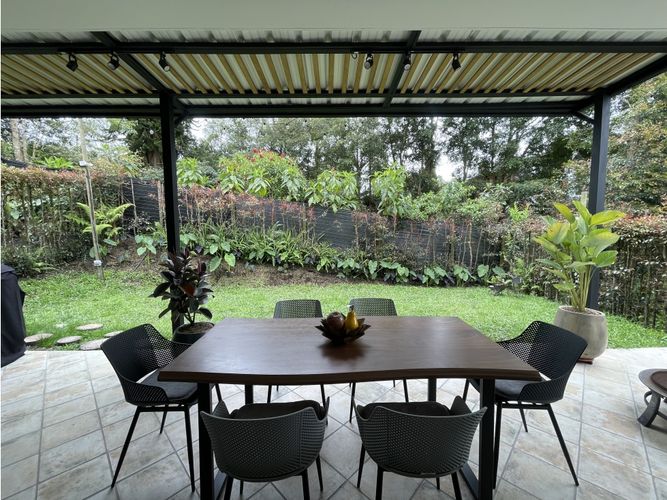 Casa de 4 alcobas en venta en El Retiro, 262 m² · foto 4 de 12