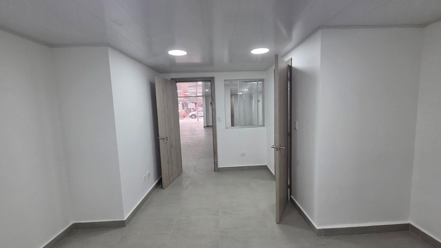 Local en arriendo en Santa Monica, Cali, 150 m² · foto 14 de 24