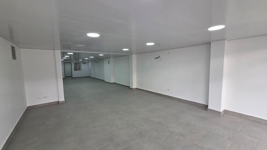 Local en arriendo en Santa Monica, Cali, 150 m² · foto 4 de 24
