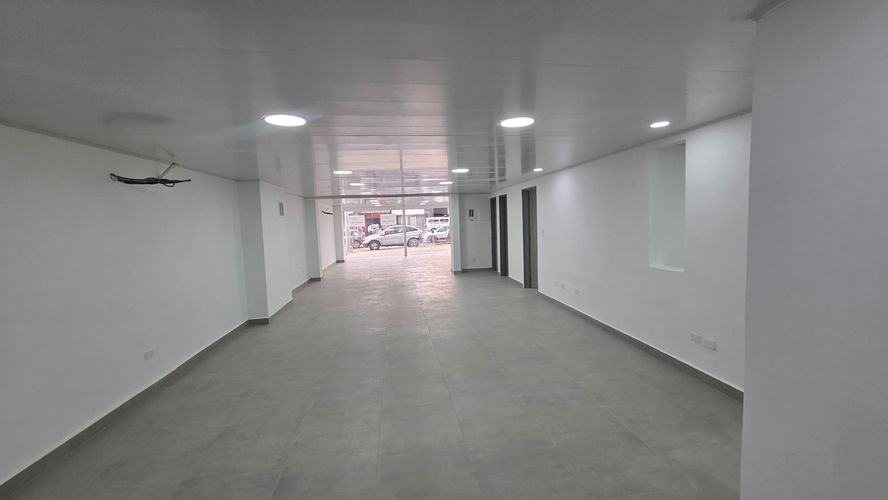 Local en arriendo en Santa Monica, Cali, 150 m² · foto 8 de 24