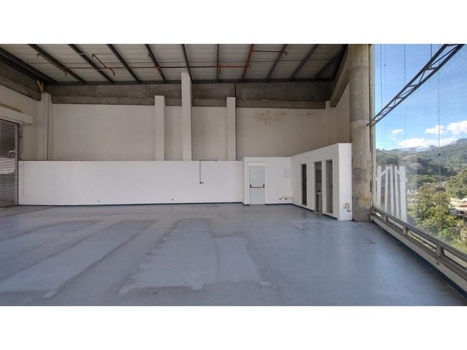 Local en arriendo en La Carola, Manizales, 300 m² · foto 8 de 18