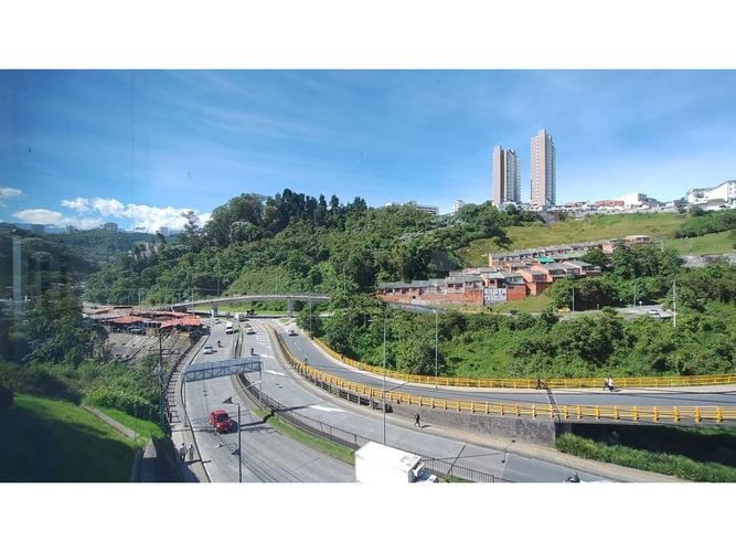 Local en arriendo en La Carola, Manizales, 300 m² · foto 15 de 18