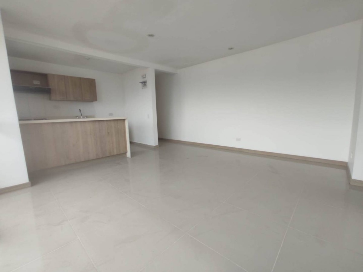 Apartamento en arriendo en San German, Medellín · foto 2 de 15
