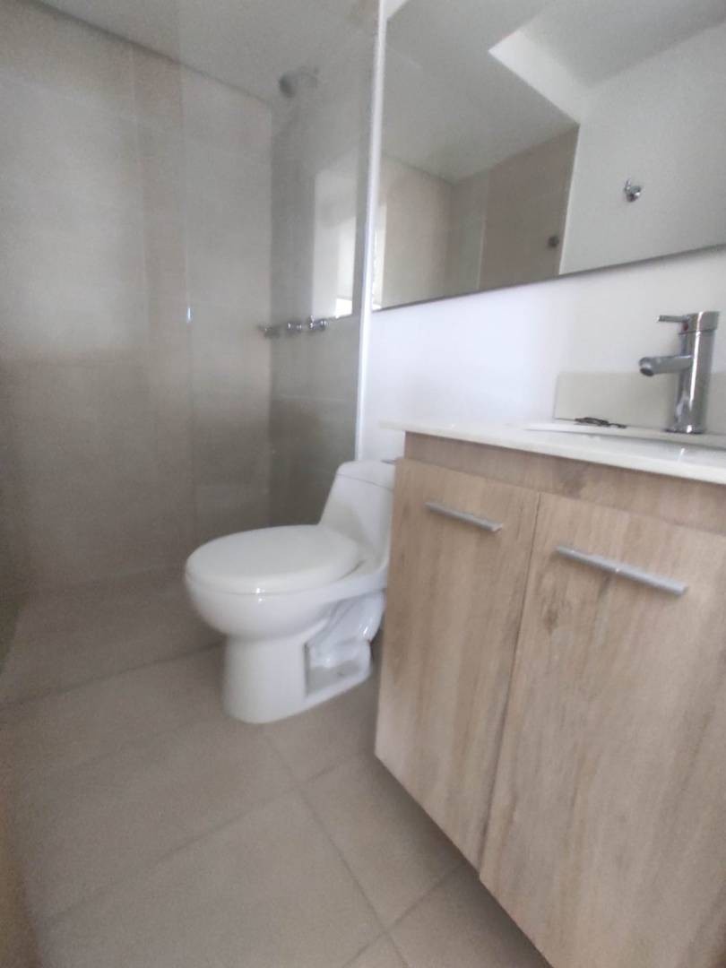 Apartamento en arriendo en San German, Medellín · foto 8 de 15