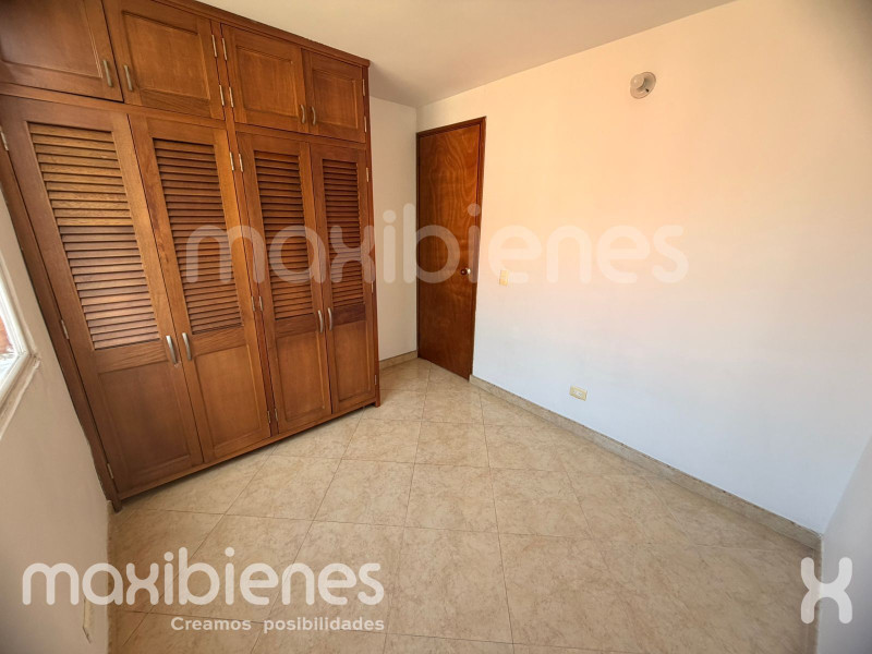 Apartamento en arriendo en Urbanizacion Villa Verde, Medellín · foto 6 de 13