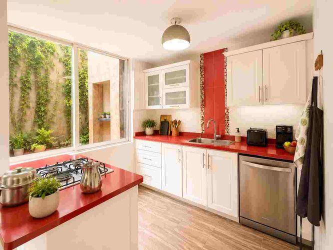 Casa de 5 alcobas en venta en Ciudad 2000, Cali, 270 m² · foto 3 de 5